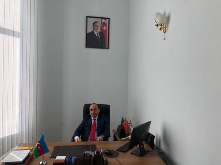 Əli Həsənovun yeni iş yerindən görüntülər - FOTO Əli Həsənovun yeni iş yerindən görüntülər - FOTO
