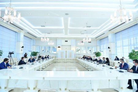Milli Məclisin sədri Sahibə Qafarova Türkiyənin Ədalət və İnkişaf Partiyasının nümayəndə heyəti ilə görüşüb