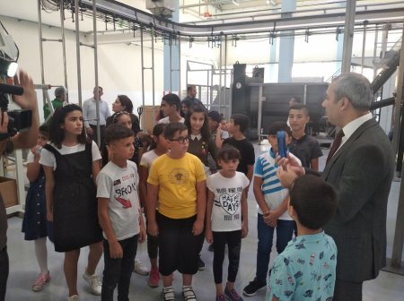 Uşaqlar üçün təşkil edilən ekskursiya onlarda xoş təəssürat yaradıb Uşaqlar üçün təşkil edilən ekskursiya onlarda xoş təəssürat yaradıb