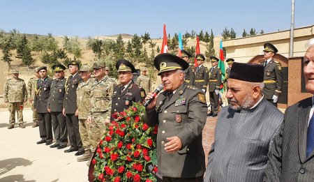 Bakının işğaldan azad olunması münasibətilə hərbçilərin Acıdərə türk şəhidliyinə yürüş keçirilib
