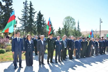 27 Sentyabr - Anım Günü Şamaxı rayonunda da silsilə tədbirlərlə qeyd olunub. 27 Sentyabr - Anım Günü Şamaxı rayonunda da silsilə tədbirlərlə qeyd olunub.