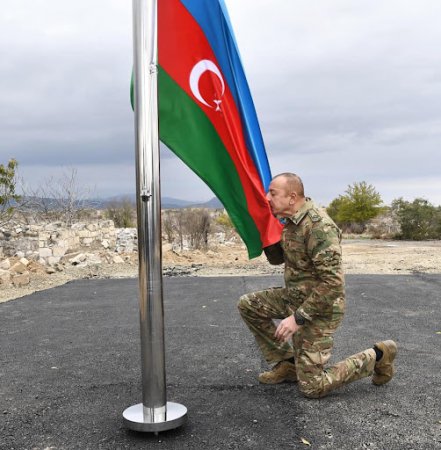 Ordumuzun Müzəffər Ali Baş Komandanın rəhbərliyi ilə tarixi missiyası