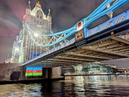 London şəhərində 6 bina Azərbaycan bayrağının rəngləri ilə işıqlandırılıb