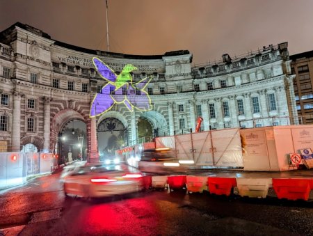 London şəhərində 6 bina Azərbaycan bayrağının rəngləri ilə işıqlandırılıb