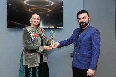 Milli Məclisin Mədəniyyət komitəsinin sədri "Simurq 2021" mükafatına layiq görülüb Milli Məclisin Mədəniyyət komitəsinin sədri "Simurq 2021" mükafatına layiq görülüb