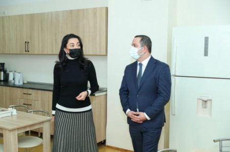Ombudsman Şamaxı rayonunun İkinci Çaylı kəndində sosial təhlükəli vəziyyətdə olan və sosial xidmət müəssisəsinə yerləşdirilən uşaqlarla görüşüb Ombudsman Şamaxı rayonunun İkinci Çaylı kəndində sosial təhlükəli vəziyyətdə olan və sosial xidmət müəssisəsinə yerləşdirilən uşaqlarla görüşüb