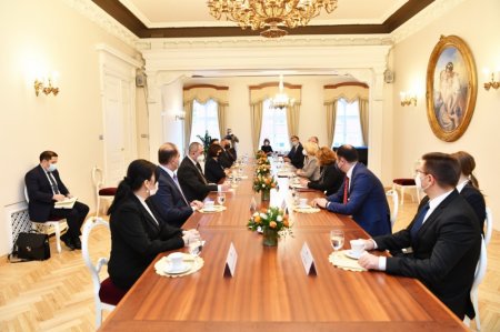 Milli Məclisin sədri Sahibə Qafarova Riqada Latviya Seyminin sədri ilə görüşüb Milli Məclisin sədri Sahibə Qafarova Riqada Latviya Seyminin sədri ilə görüşüb