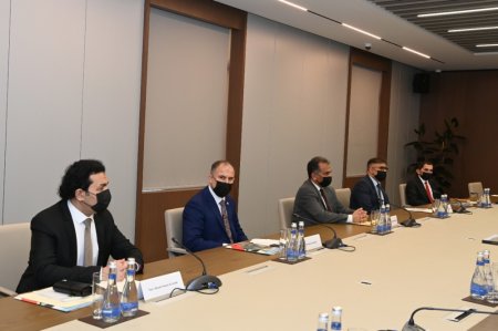 Azərbaycan ilə İraq arasında münasibətlərin daha da inkişaf etdirilməsinə dair müzakirələr aparılıb Azərbaycan ilə İraq arasında münasibətlərin daha da inkişaf etdirilməsinə dair müzakirələr aparılıb