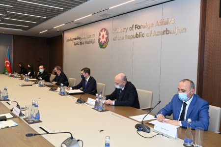Azərbaycan ilə İraq arasında münasibətlərin daha da inkişaf etdirilməsinə dair müzakirələr aparılıb Azərbaycan ilə İraq arasında münasibətlərin daha da inkişaf etdirilməsinə dair müzakirələr aparılıb