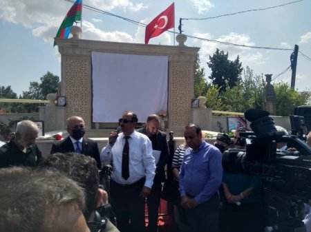 EŞİTSİN ŞİRVANLILAR - Əli Vahid Çaylı EŞİTSİN ŞİRVANLILAR - Əli Vahid Çaylı