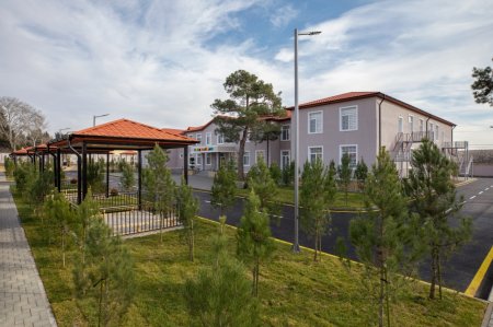 Şamaxı rayonunda körpələr evi-uşaq bağçasının və yeni məktəb binasının açılışı olub Şamaxı rayonunda körpələr evi-uşaq bağçasının və yeni məktəb binasının açılışı olub