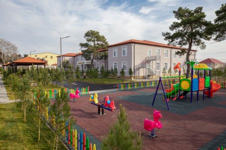 Şamaxı rayonunda körpələr evi-uşaq bağçasının və yeni məktəb binasının açılışı olub Şamaxı rayonunda körpələr evi-uşaq bağçasının və yeni məktəb binasının açılışı olub