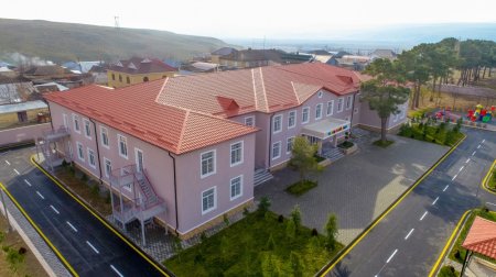 Şamaxı rayonunda körpələr evi-uşaq bağçasının və yeni məktəb binasının açılışı olub Şamaxı rayonunda körpələr evi-uşaq bağçasının və yeni məktəb binasının açılışı olub
