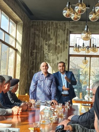 ,,Qəbələnin səsi,,ədəbi məclisinin üzvüləri Qəbələ, Oğuz şairləri tərəfindən şəhid ailələri ilə şairlərin görüşünün təməli qoyuldu. ,,Qəbələnin səsi,,ədəbi məclisinin üzvüləri Qəbələ, Oğuz şairləri tərəfindən şəhid ailələri ilə şairlərin görüşünün təməli qoyuldu.