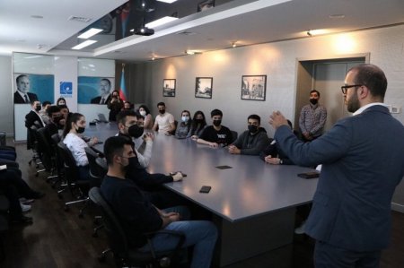 “Tələbəlik illərində etdiyim 5 səhv” mövzusunda seminar keçirilib “Tələbəlik illərində etdiyim 5 səhv” mövzusunda seminar keçirilib