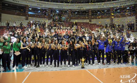 “Neftçi” komandası kişi voleybolçular arasında “Zəfər kuboku”na sahib çıxıb “Neftçi” komandası kişi voleybolçular arasında “Zəfər kuboku”na sahib çıxıb