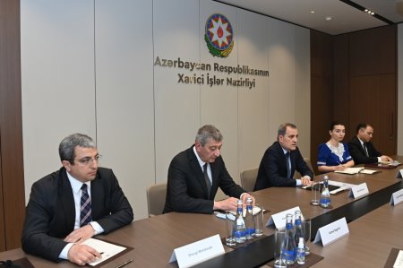 Nazir Ceyhun Bayramov Ümumdünya Turizm Təşkilatının Baş katibi Zurab Pololikaşvili ilə görüşüb Nazir Ceyhun Bayramov Ümumdünya Turizm Təşkilatının Baş katibi Zurab Pololikaşvili ilə görüşüb