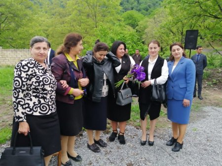 Xalq şairi Musa Yaqubun qəbirüstü abidəsinin açılışı oldu - FOTOLAR Xalq şairi Musa Yaqubun qəbirüstü abidəsinin açılışı oldu - FOTOLAR