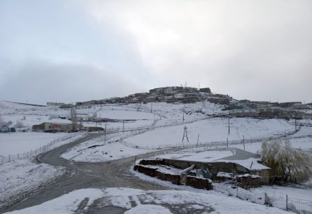 Quba və Qusarın dağlıq ərazilərinə qar yağıb Quba və Qusarın dağlıq ərazilərinə qar yağıb
