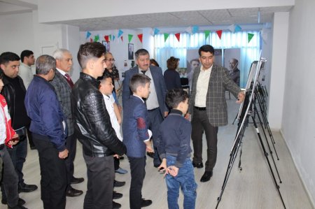 Turşsu məktəbinin şagirdləri Şuşa musiqiçilərinin rənglənmiş fotoları ilə tanış olublar