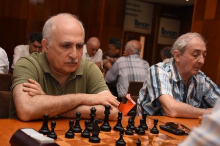 Veteran şahmatçılar arasında ölkə çempionatı başlayıb