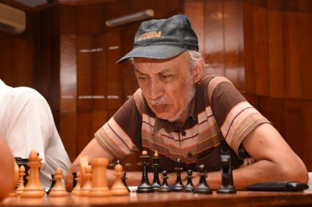 Veteran şahmatçılar arasında ölkə çempionatı başlayıb