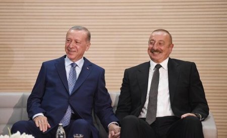 Ərdoğanla Əliyevin bu fotosu gündəm oldu Ərdoğanla Əliyevin bu fotosu gündəm oldu