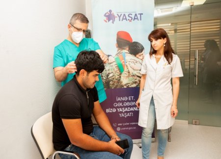 “YAŞAT” Fondunun Himayəçilik Şurasının üzvü Məsud Aşina ağır yaralılarımızı müayinə edib “YAŞAT” Fondunun Himayəçilik Şurasının üzvü Məsud Aşina ağır yaralılarımızı müayinə edib