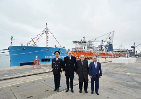 “Akademik Xoşbəxt Yusifzadə” tankeri istismara verilib Prezident İlham Əliyev mərasimdə iştirak edib “Akademik Xoşbəxt Yusifzadə” tankeri istismara verilib Prezident İlham Əliyev mərasimdə iştirak edib