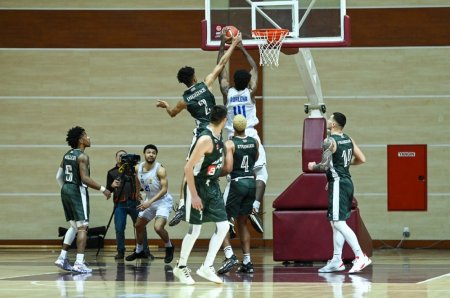 Azərbaycan Basketbol Liqasında 13-cü tura start verilib - FOTOLAR Azərbaycan Basketbol Liqasında 13-cü tura start verilib - FOTOLAR
