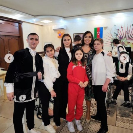Leyla Əliyeva sağlamlıq imkanları məhdud uşaqlar üçün sosial xidmət müəssisəsində olub