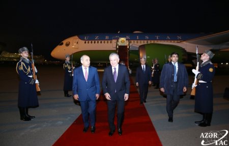 Özbəkistan Prezidenti Şavkat Mirziyoyev Azərbaycana səfərə gəlib - FOTO Özbəkistan Prezidenti Şavkat Mirziyoyev Azərbaycana səfərə gəlib - FOTO