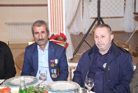 Mehriban xanım Əliyevanın təşəbbüsü ilə iftar süfrəsi açılıb - FOTOLAR Mehriban xanım Əliyevanın təşəbbüsü ilə iftar süfrəsi açılıb - FOTOLAR