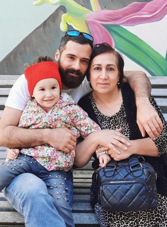 EVİMİZİN BƏZƏYİ BACIM MƏNİM...- FOTO EVİMİZİN BƏZƏYİ BACIM MƏNİM...- FOTO