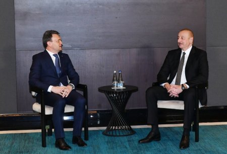 Azərbaycan Prezidenti İlham Əliyev Kişineuda Moldovanın Baş naziri ilə görüşüb