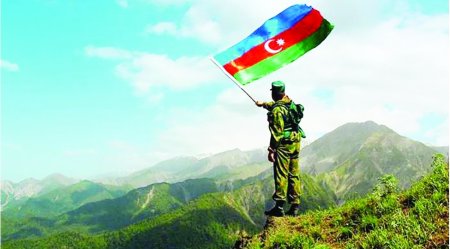 SÜBHAN KAMALOĞLU: YAŞA,SƏN YAŞA - FOTO