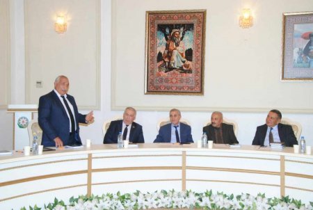 Kəlbəcərli şair Nəbi Dilsuzun kitabının təqdimatı keçirilib -ŞƏKİLLƏR -ŞƏKİLLƏR Kəlbəcərli şair Nəbi Dilsuzun kitabının təqdimatı keçirilib -ŞƏKİLLƏR -ŞƏKİLLƏR