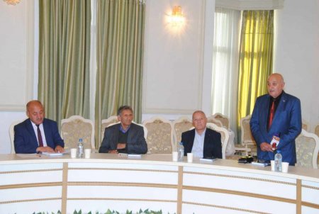 Kəlbəcərli şair Nəbi Dilsuzun kitabının təqdimatı keçirilib -ŞƏKİLLƏR -ŞƏKİLLƏR Kəlbəcərli şair Nəbi Dilsuzun kitabının təqdimatı keçirilib -ŞƏKİLLƏR -ŞƏKİLLƏR