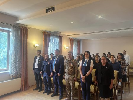 Bərdə rayon Heydər Əliyev Mərkəzində 8 noyabr Zəfər günü münasibətilə "Zəfərin mübarək Azərbaycan " adlı tədbir keçirilmişdir - FOTOLAR Bərdə rayon Heydər Əliyev Mərkəzində 8 noyabr Zəfər günü münasibətilə "Zəfərin mübarək Azərbaycan " adlı tədbir keçirilmişdir - FOTOLAR