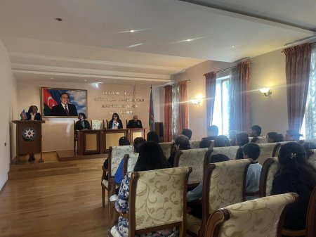 Bərdə rayon Heydər Əliyev Mərkəzində 8 noyabr Zəfər günü münasibətilə "Zəfərin mübarək Azərbaycan " adlı tədbir keçirilmişdir - FOTOLAR Bərdə rayon Heydər Əliyev Mərkəzində 8 noyabr Zəfər günü münasibətilə "Zəfərin mübarək Azərbaycan " adlı tədbir keçirilmişdir - FOTOLAR