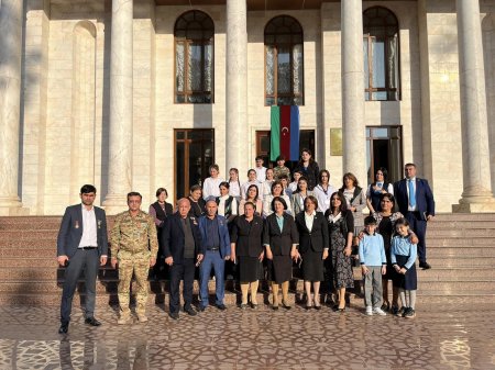 Bərdə rayon Heydər Əliyev Mərkəzində 8 noyabr Zəfər günü münasibətilə "Zəfərin mübarək Azərbaycan " adlı tədbir keçirilmişdir - FOTOLAR Bərdə rayon Heydər Əliyev Mərkəzində 8 noyabr Zəfər günü münasibətilə "Zəfərin mübarək Azərbaycan " adlı tədbir keçirilmişdir - FOTOLAR