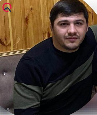 Ailə üzvlərini balta ilə VƏHŞİCƏSİNƏ öldürən Əhmədin atası SABİQ MƏMUR İMİŞ - FOTO Ailə üzvlərini balta ilə VƏHŞİCƏSİNƏ öldürən Əhmədin atası SABİQ MƏMUR İMİŞ - FOTO