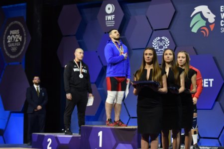 Azərbaycan ağırlıqqaldıranı Avropa çempionatında 3 qızıl medal qazanıb - FOTO