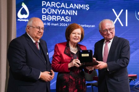 “Nizami Gəncəvi Beynəlxalq mükafatı”nın təqdimetmə mərasimi keçirilib - FOTOLAR