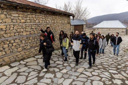 Daşdəmir Əjdəroğlu: Xeyirxah basqallılar - FOTOLAR