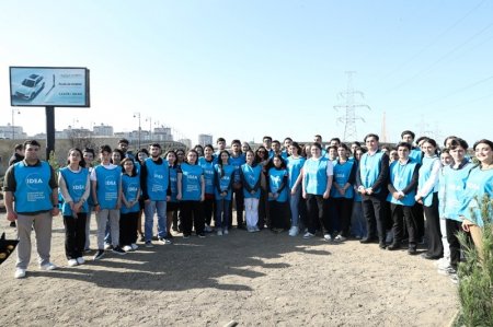 Leyla Əliyeva ağacəkmə aksiyasında iştirak etdi - FOTO