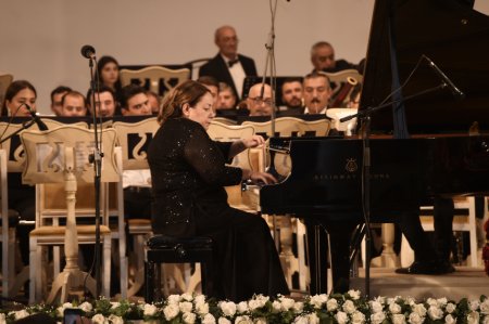 Üzeyir Hacıbəyli XVI Beynəlxalq Musiqi Festivalının açılış mərasimi olub - FOTOLAR Üzeyir Hacıbəyli XVI Beynəlxalq Musiqi Festivalının açılış mərasimi olub - FOTOLAR