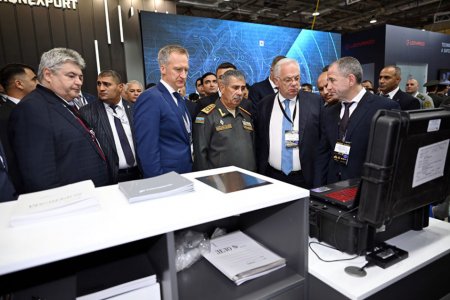 Azərbaycanla Rusiya arasında hərbi-texniki əməkdaşlığın perspektivləri müzakirə edilib - FOTOLAR