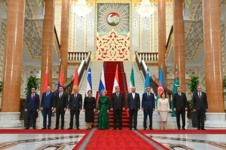 Milli Məclisin sədri Sahibə Qafarova Tacikistan Prezidenti Emoməli Rəhmonla görüşüb Milli Məclisin sədri Sahibə Qafarova Tacikistan Prezidenti Emoməli Rəhmonla görüşüb