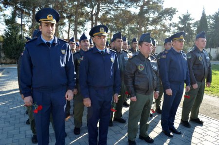 Vətən Müharibəsi Qəhrəmanı Zaur Nudirəliyev və Cəmil Nəcəfovun xatirələri anılıb - FOTOLAR Vətən Müharibəsi Qəhrəmanı Zaur Nudirəliyev və Cəmil Nəcəfovun xatirələri anılıb - FOTOLAR